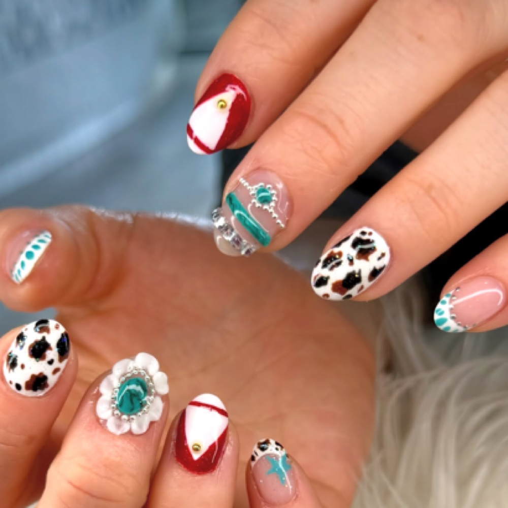 Extra Queen 👑 (Tier 4 Nail Art) at Cutie Pyp Nails in Tualatin, OR