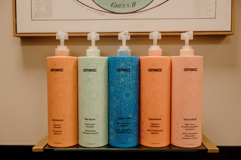 Shampoo, Blowdry And Style
