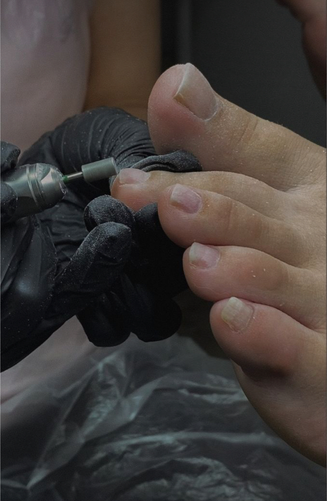 MEN'S DRY PEDICURE