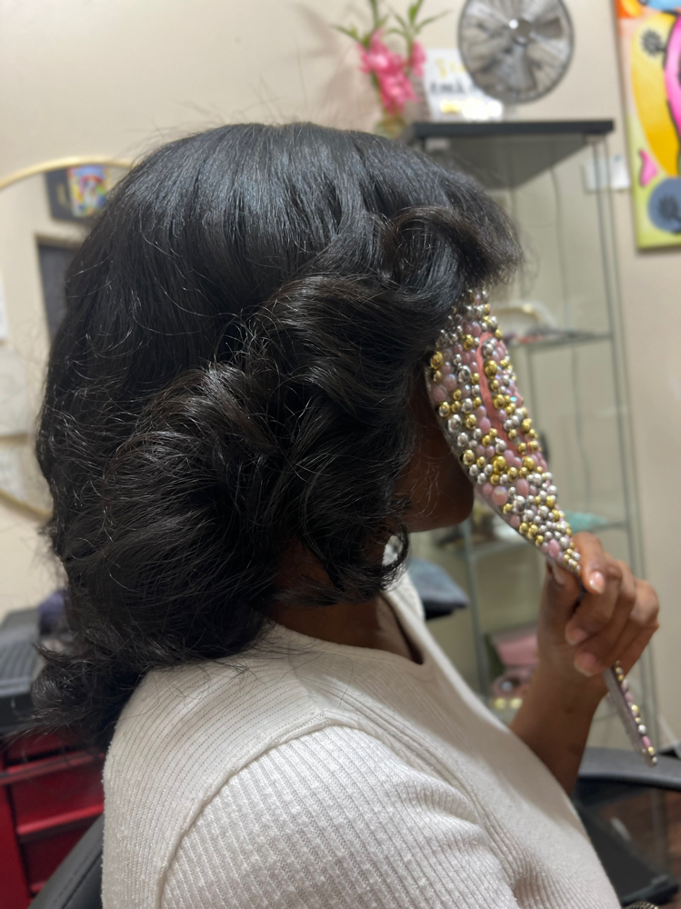 Deluxe Silk Press at QuTe Hair & Beauty in San Antonio, TX