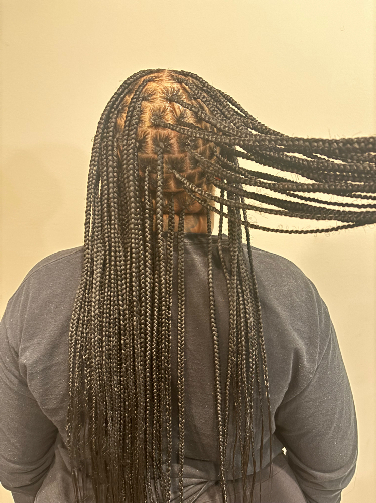 Smedium Knotless