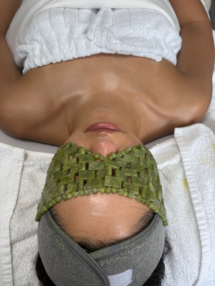 HydroGlow Summer Facial