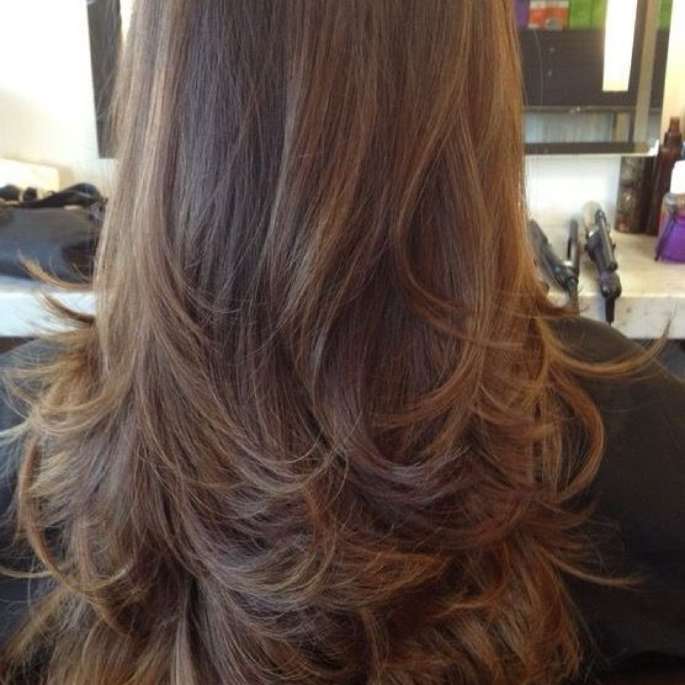 Womens Haircut|Blowout at Nicole Rutherford @Bella Roots Salon in Spring Hill, TN