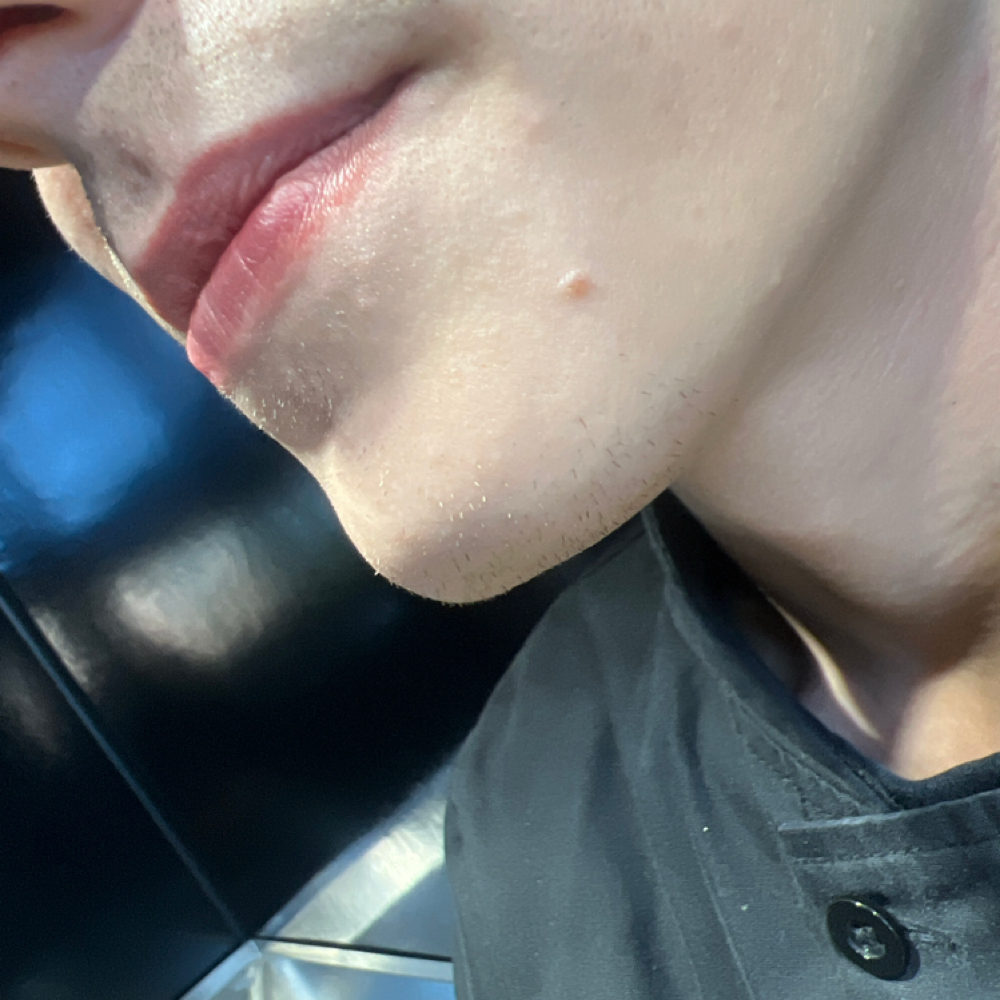 Chin Wax at The Bikini Bar By WaWa in Lagrange, GA
