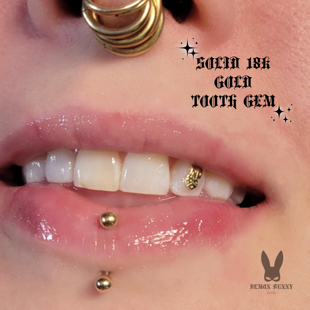 Tooth Gem - 18k Gold