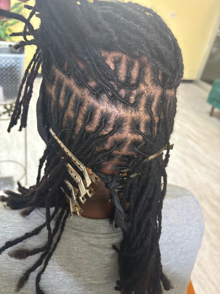 Loc Retwist only