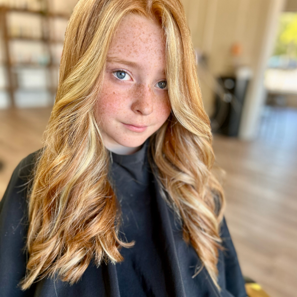 Full Foil Highlight at The Hair Lounge in winfield, KS