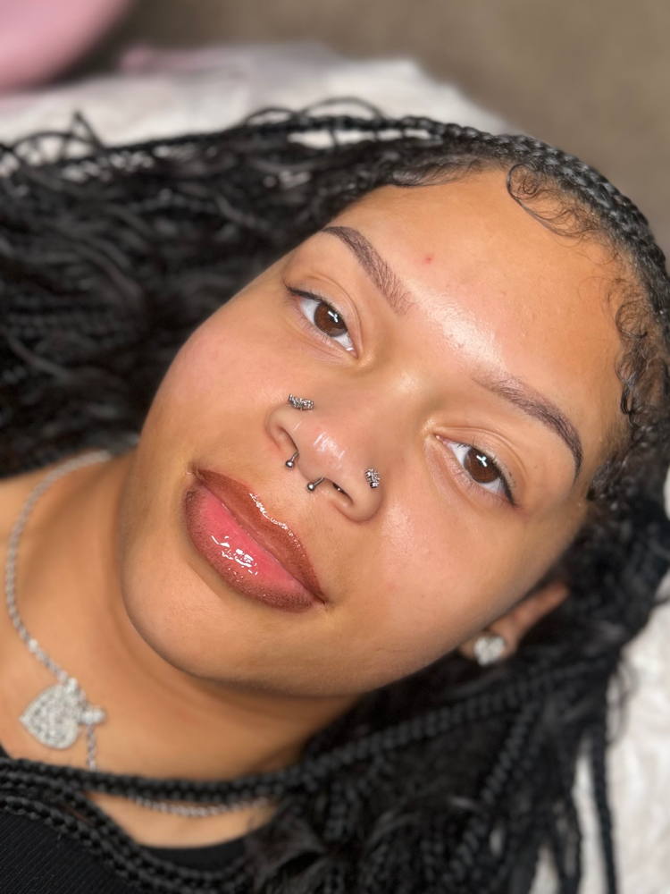 Lip Blushing