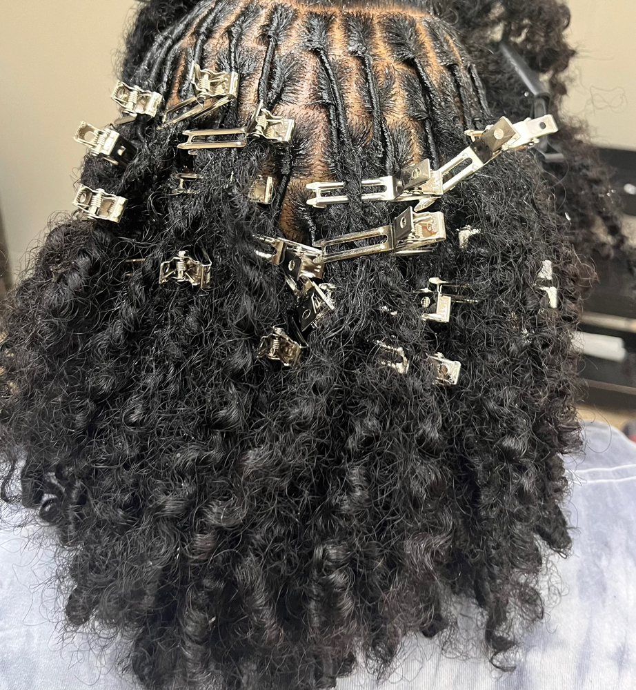 Kid Loc Retwist (No Style) at Little Naturals Mobile Braiding Services in Pine Bluff, AR