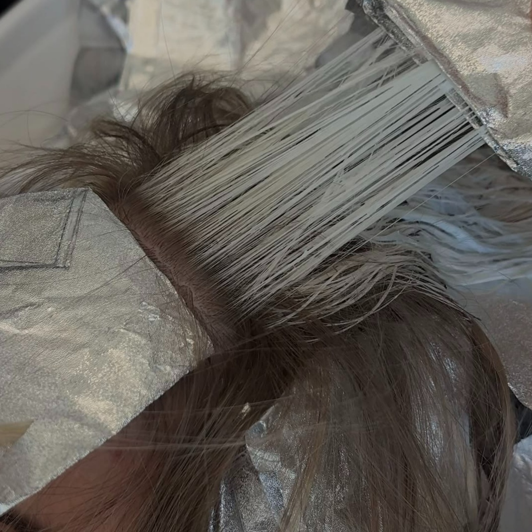 Half foil at BELLAACOSTAHAIR in Papillion, NE