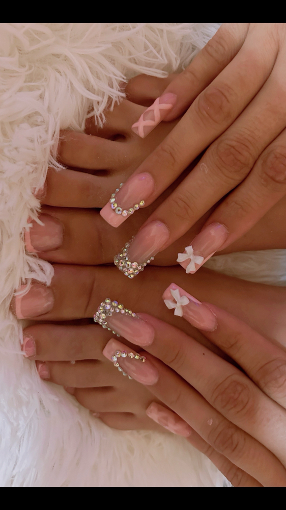 Acrylic Toes