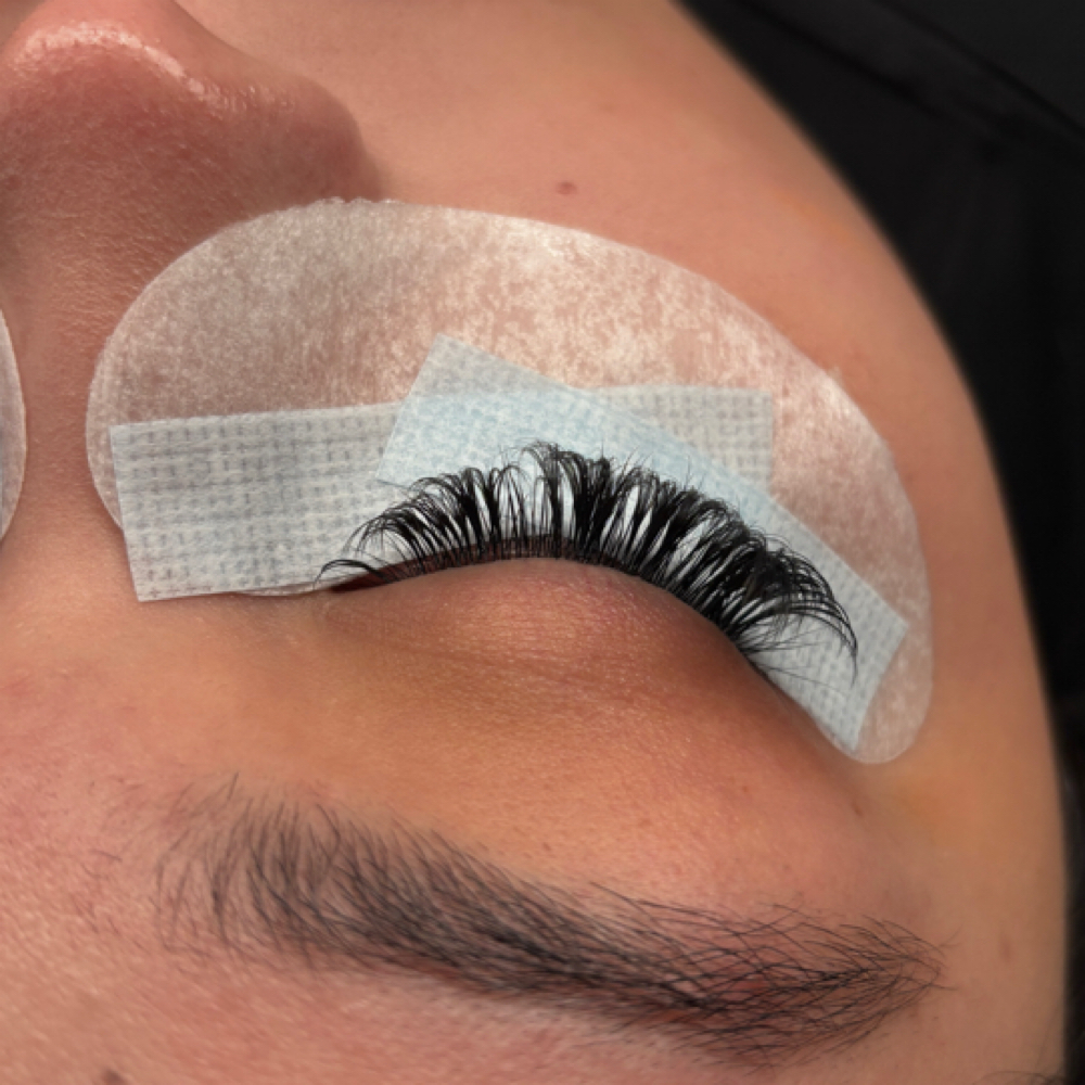 Extended Fill at Esxmelashes in Stephenville, TX