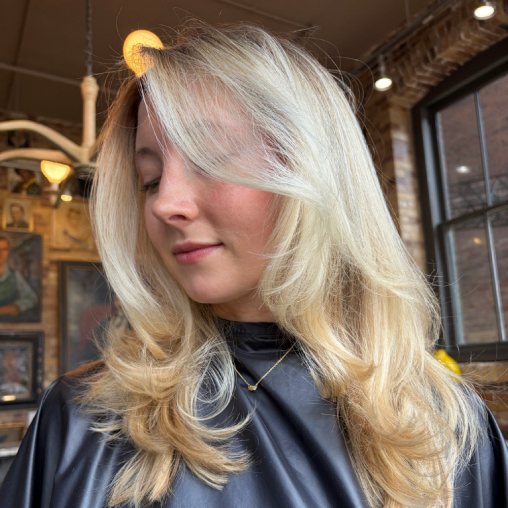 Blow Out at Salon Atlas in Dayton, OH