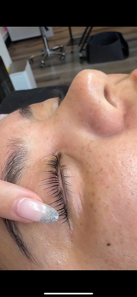 Lash Lift And Tint