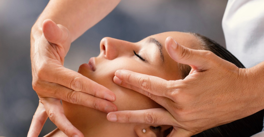 Facial Lymphatic Massage