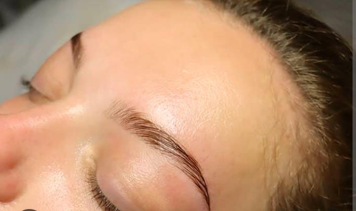 Brow Wax & Tint