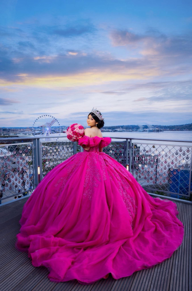 QUINCEAÑERA ELEGANCE