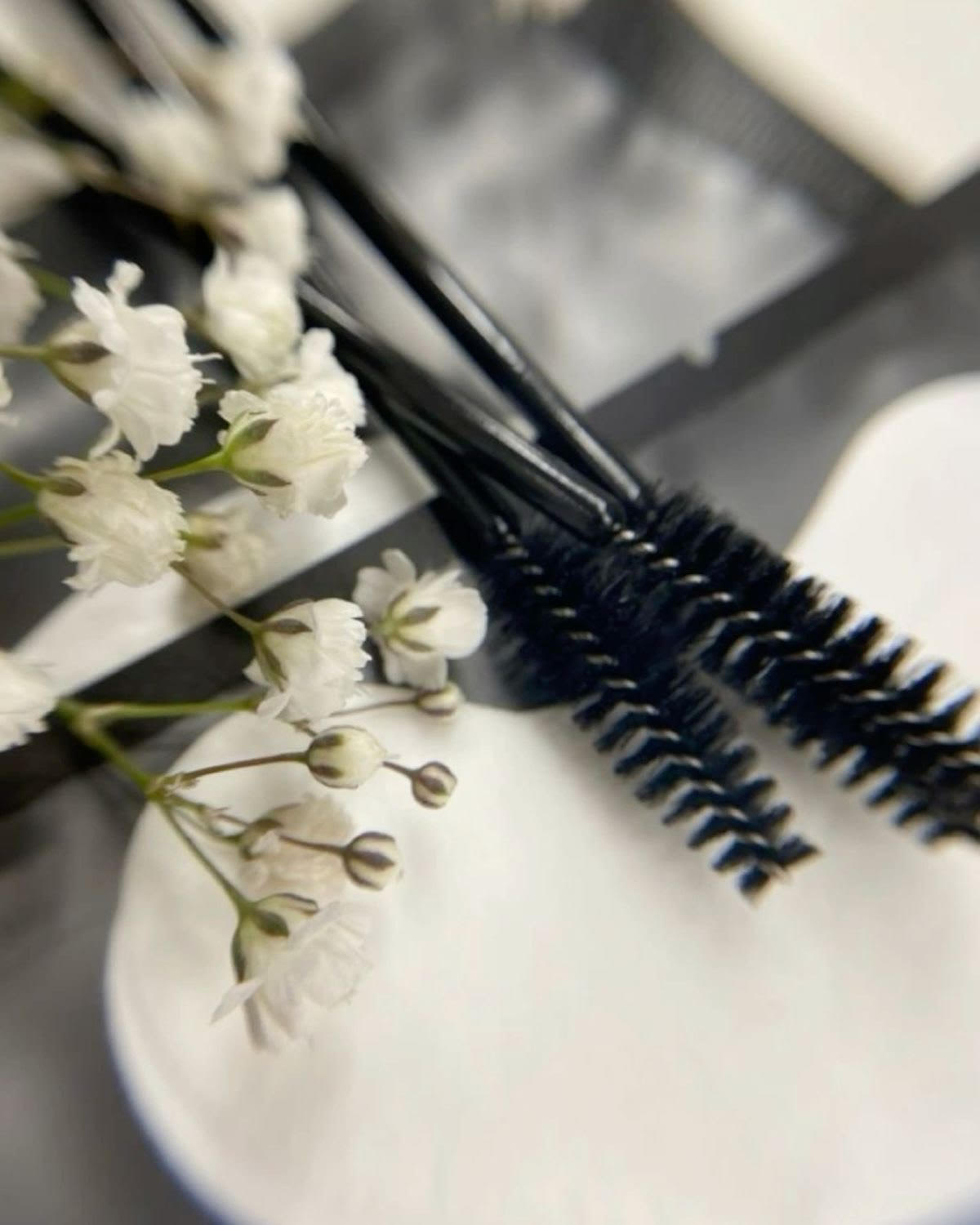Hybrid Lash Extensions