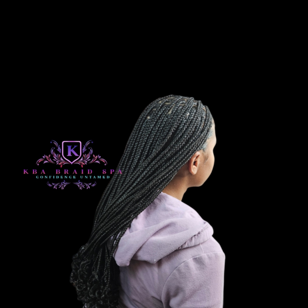 Luxe Knotless Braids at KBA Braid Spa in Hazel Crest, IL