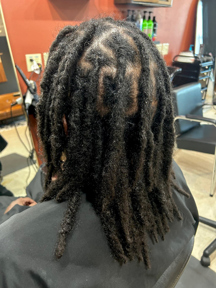 Braid-in Extensions/Dreadlocks