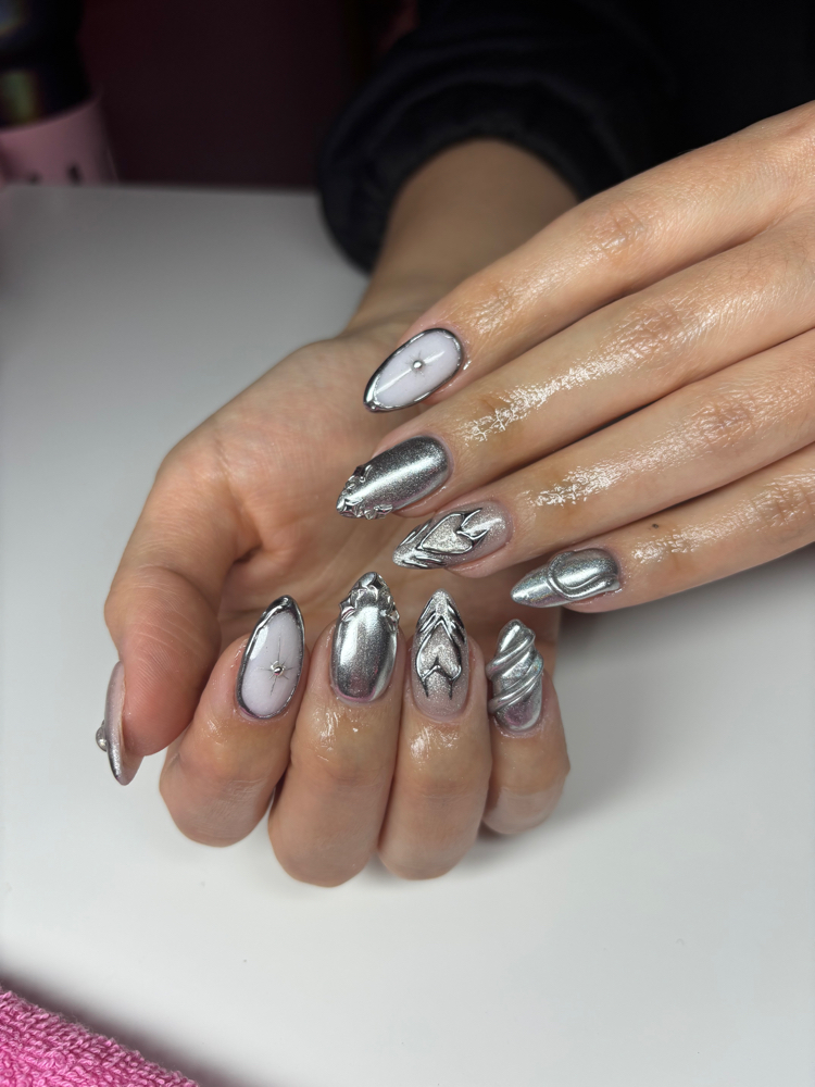 Specific Set (Nail Inspo)