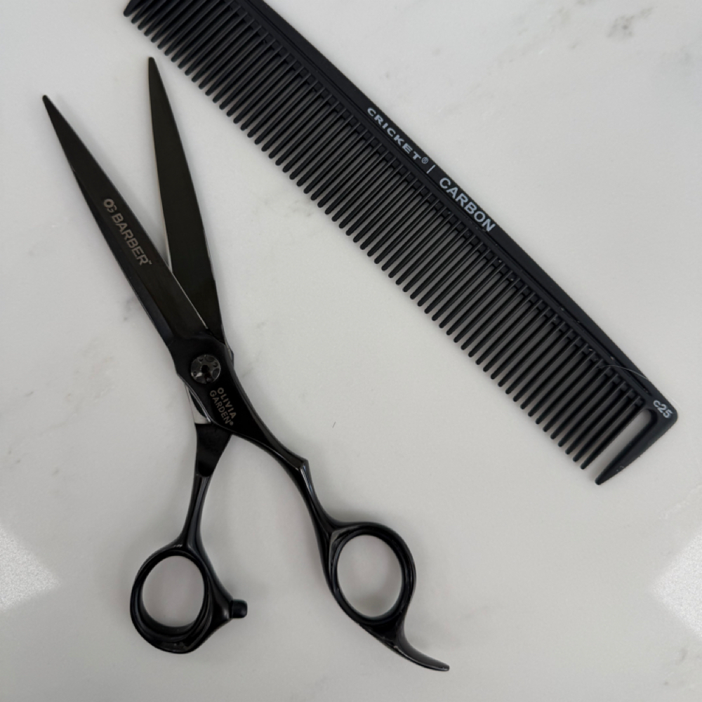 Fringe Trim With Robin at Mod Manes in Shelby Twp, MI