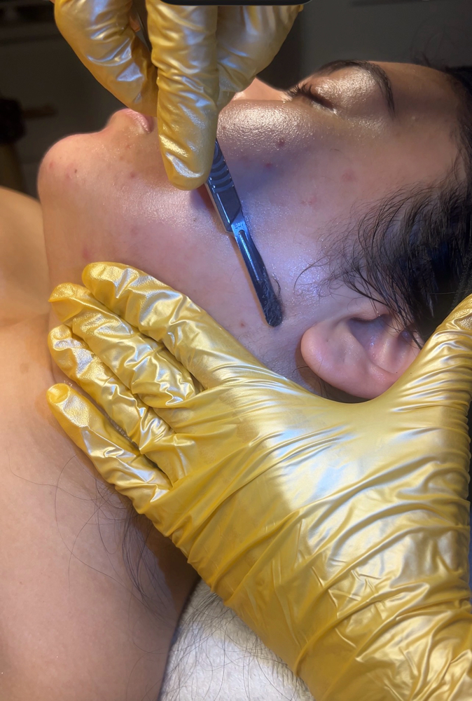 Sleigh All Day Deluxe Facial