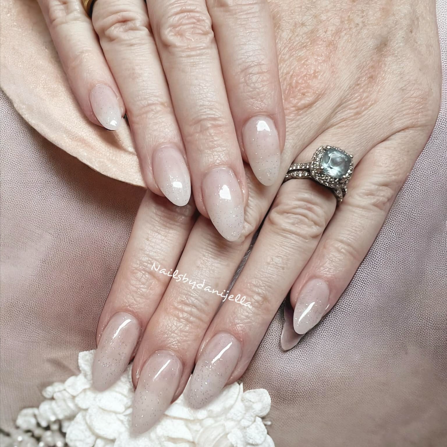 Hard Gel Full Set (Almond)