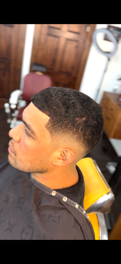 MENS BALD FADE