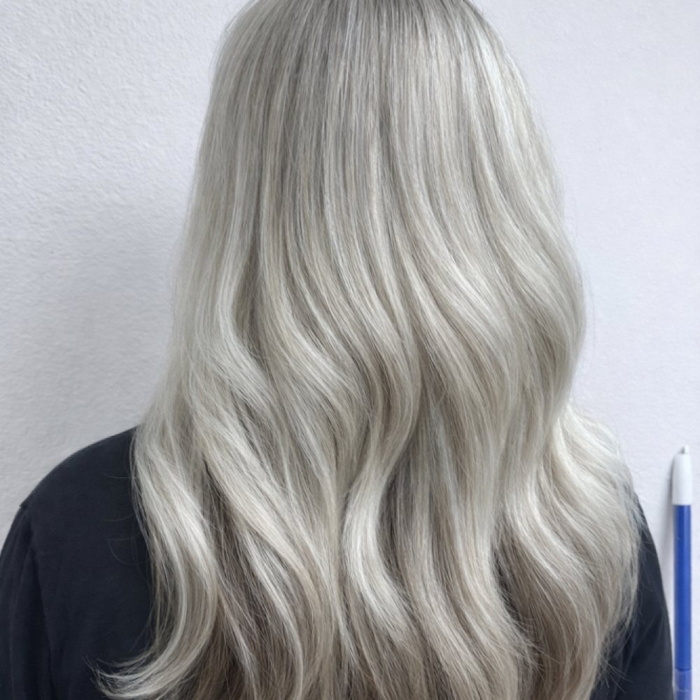Consultation at VR Hair in Spokane Valley, WA