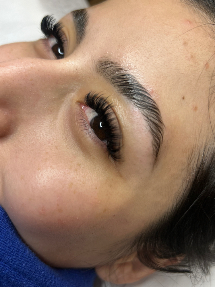 Brow lamination + Wax