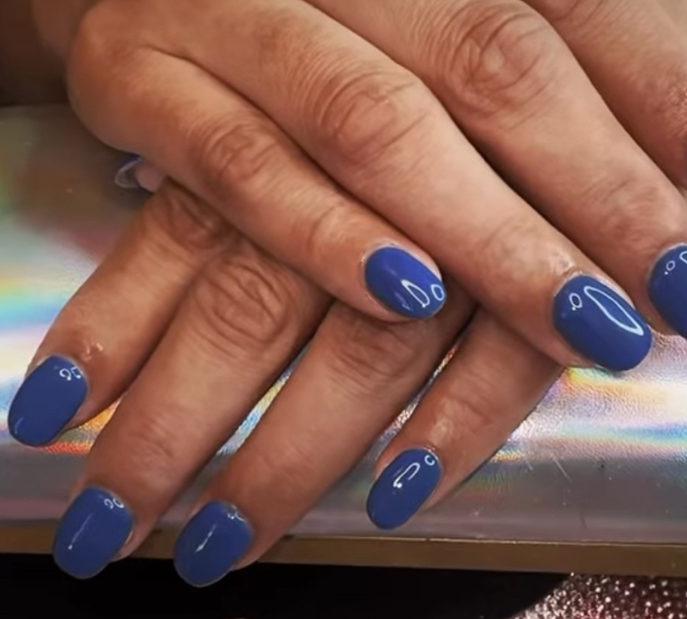 Dip powder manicure