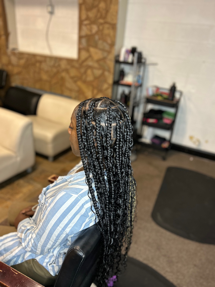 Large Bohemian Knotless at Harmobeauxhair LLC in Portsmouth, VA