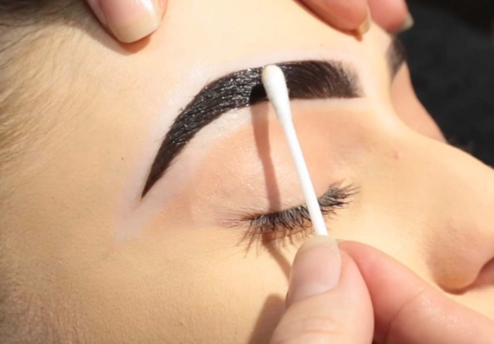 Brow Tint