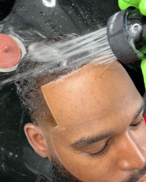 Haircut + shampoo