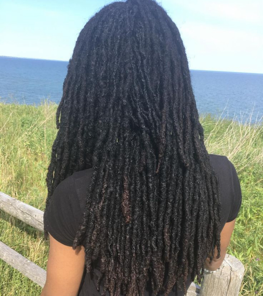 Retwist Midback More Than 70 Locs