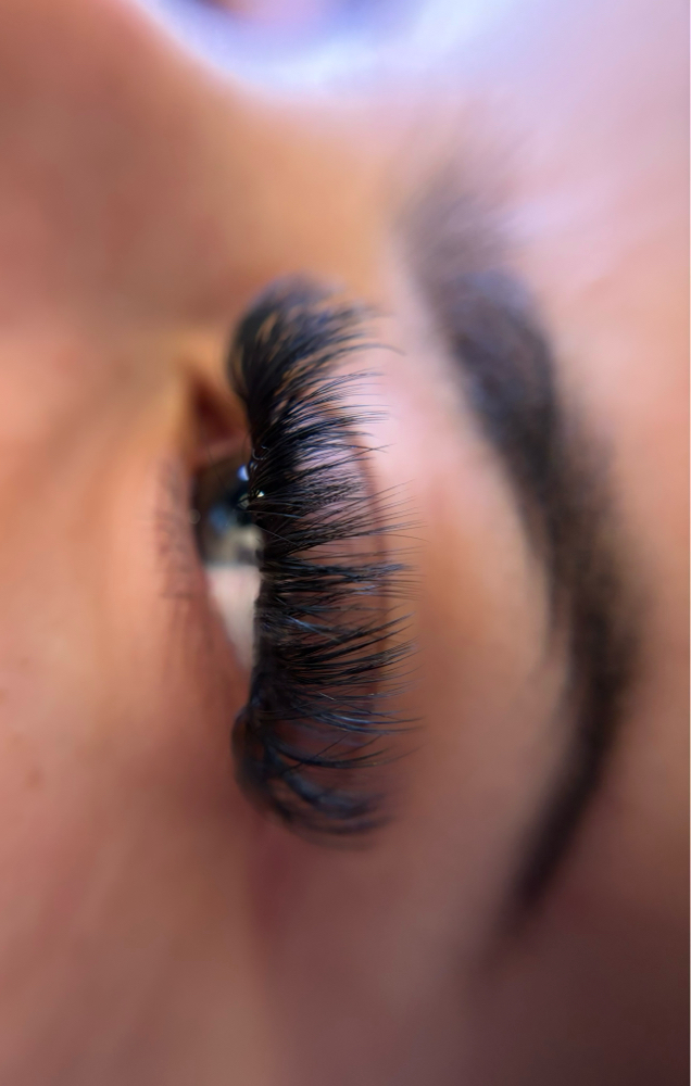 Full Lash Extension Sets