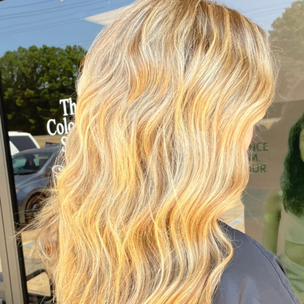 Full Bleach Out at Beauty Haven in Pineville, LA