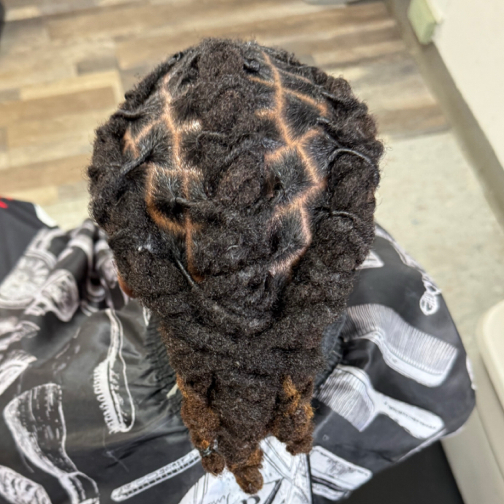 ESSENTIAL KIDS CROWN MAINTENANCE at Queen-of-Locs,LLC in Wickliffe, OH