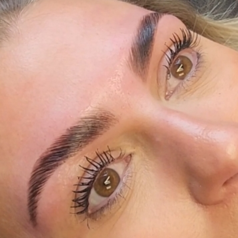 Eyebrow Lamination