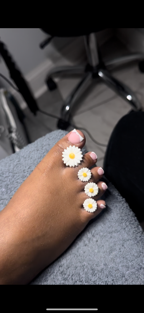 Acrlic Overlay On Toes