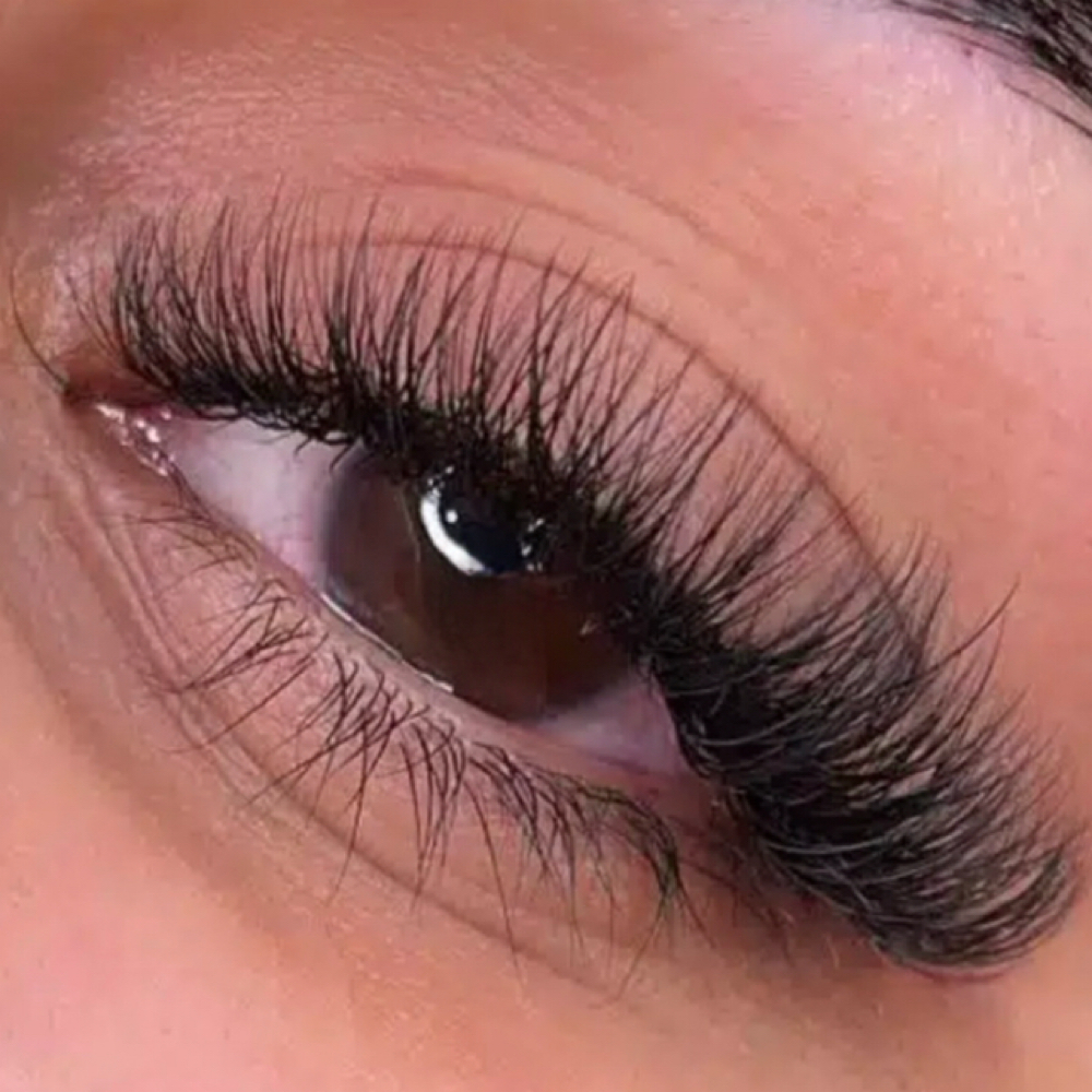 Hybrid Lash Set at Ashley  Alvarado in Lubbock, TX