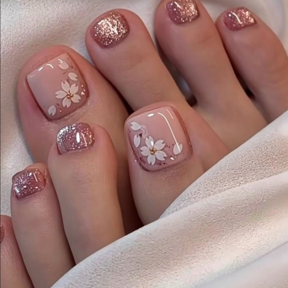 Pedicure Gel at Doliveira Aesthetics in Cumberland, IN