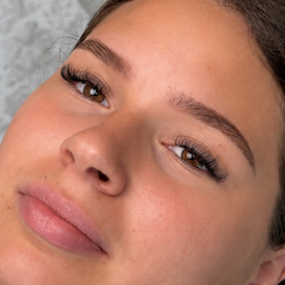 Ombré Powder Brows - Virgin brows at Miami Beauty Corner in Miami, FL