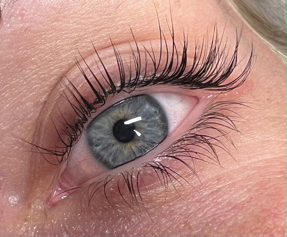 Lash Lift And Tint