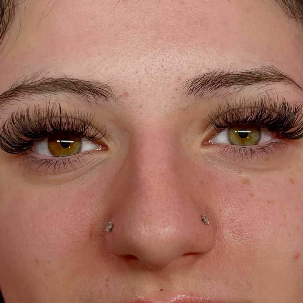 Medium Volume Hybrid Lash set