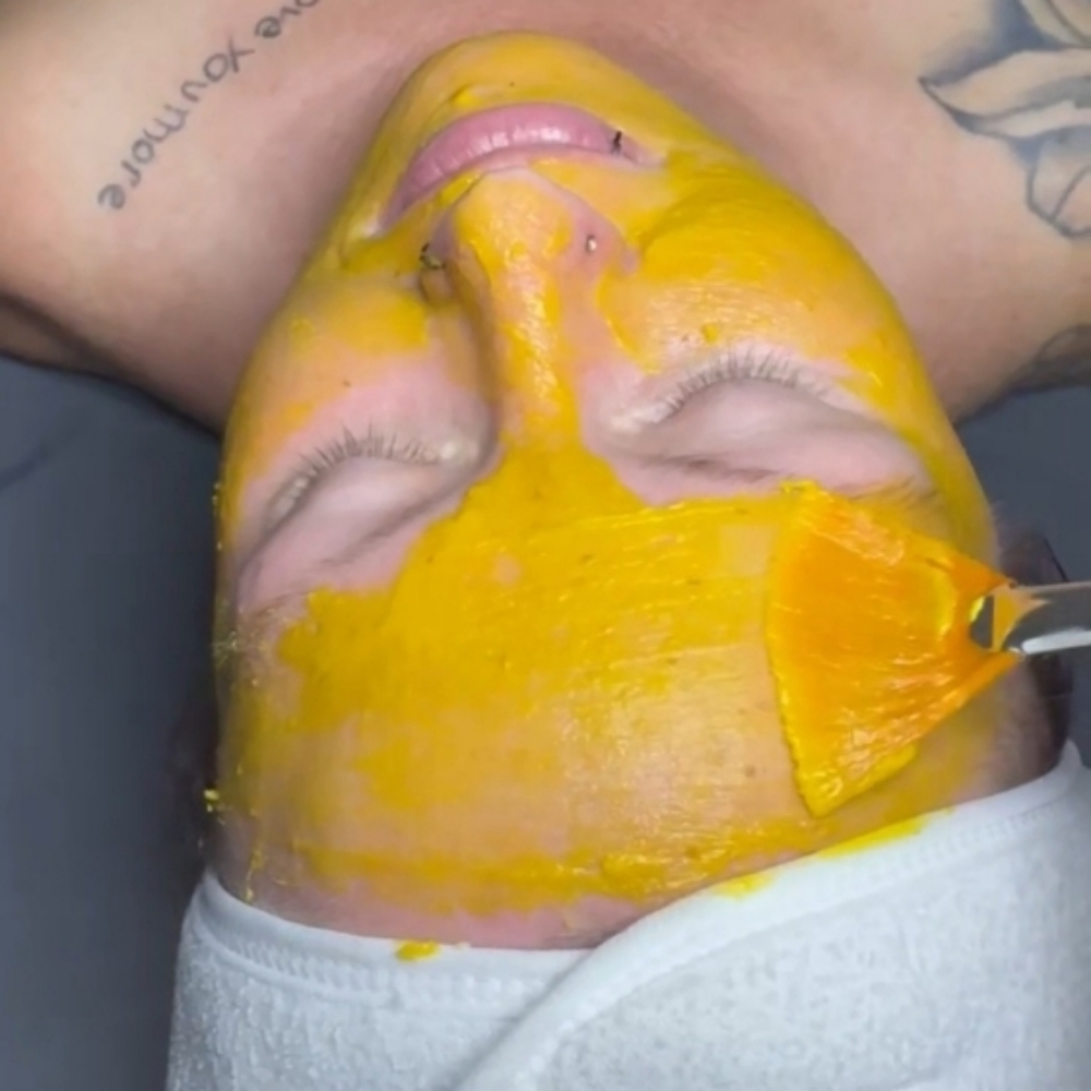 1 Hr Customize Facial at Luminous Vibes Beauty Lounge in Wareham, MA