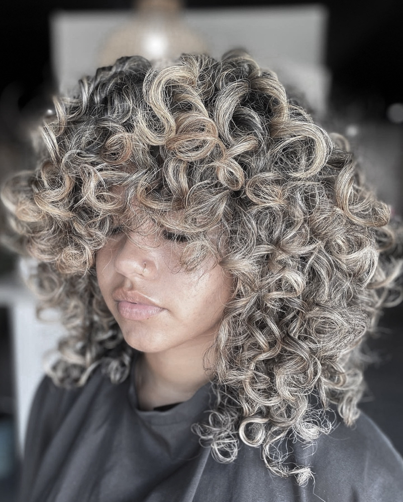 Color Correction at Hairbykendrajuliette in Reunion Fl, FL