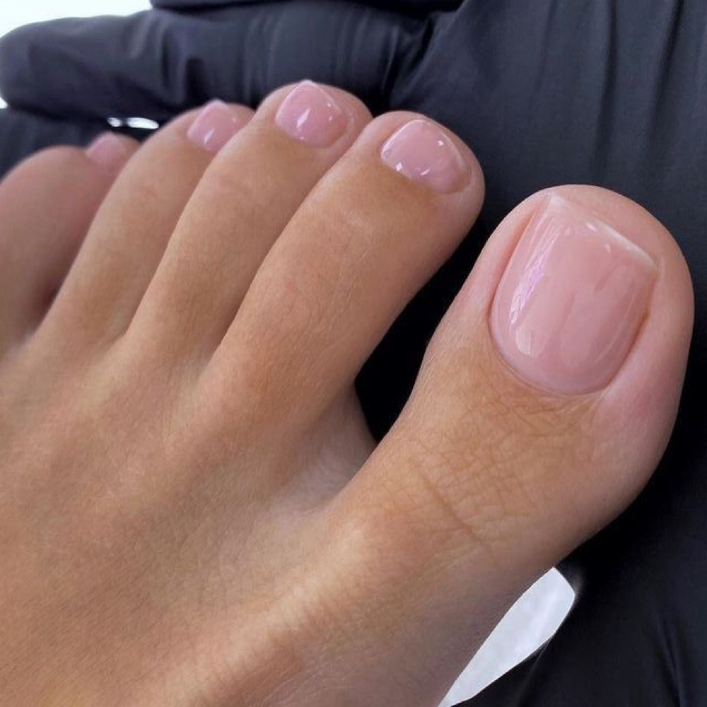 Regular Smart Pedicure at Kiss Nail Bar in Aurora, IL
