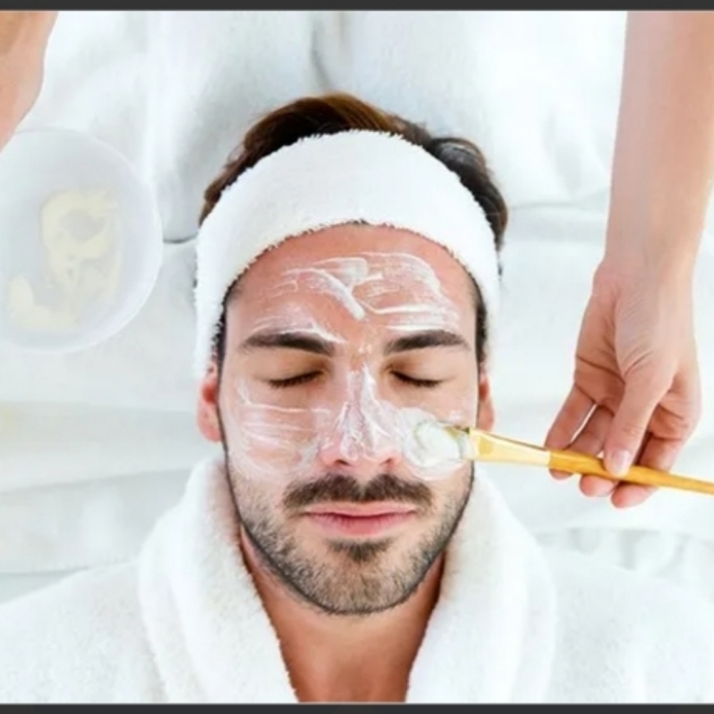 Gentlemen Facial at Sun Skincare LLC in Scottsdale, AZ